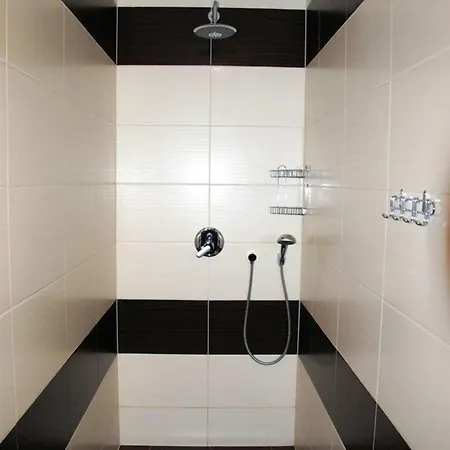 Ganzes Mysliwska M1 In Mit Grosser Terrasse Apartment Kolobrzeg